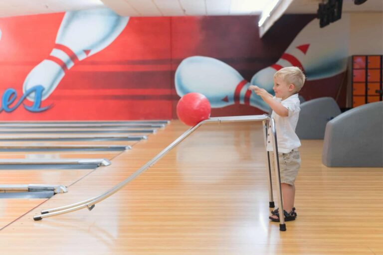 Child bowling for free
