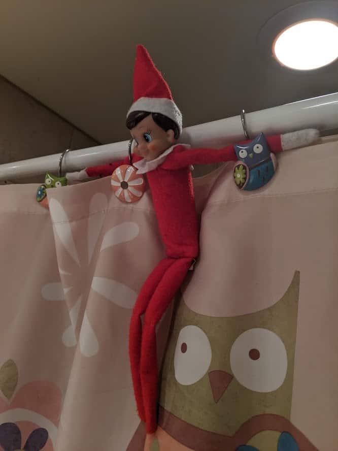 35 Easy, LastMinute Elf on the Shelf Ideas (with pictures)